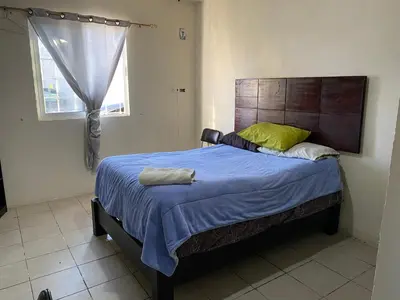 Cama o camas de una habitación en Habitación privada Leonera