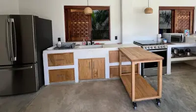 Una cocina o zona de cocina en Casa Jubilee Room 4/starlink