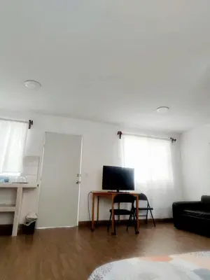 Una televisión o centro de entretenimiento en Posada Santa Elena