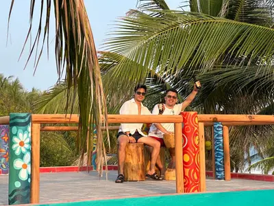 Clientes alojados en Beachfront Paradise Boutique Hotel - Alebrijes Jacuzzi Villa