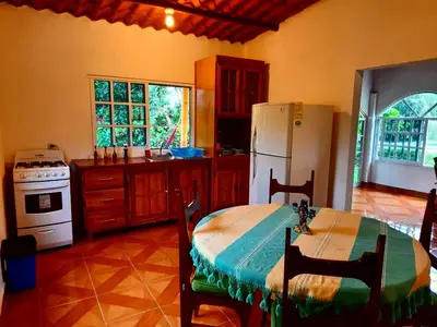 Una cocina o zona de cocina en Quinta con alberca