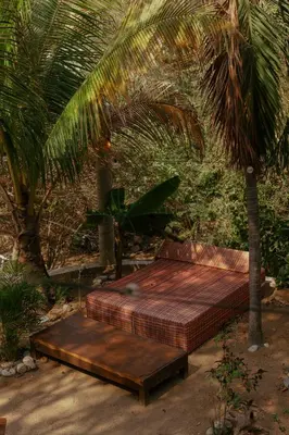Jardín al aire libre en Hapiness Bungalows