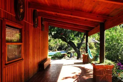 Jardín al aire libre en Casa Nora Malinalco huerto con alberca climatizada