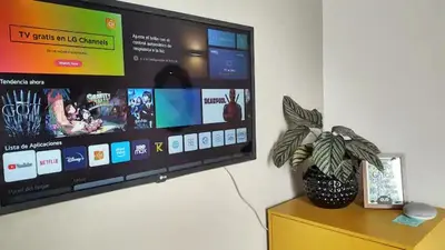 Una televisión o centro de entretenimiento en Depa privado cerca del Foro Sol y Aeropuerto CDMX