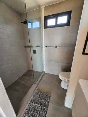 Un baño de Villa Galu - Alberca privada - a 100mts del Mar - 2 GrandesTerrazas