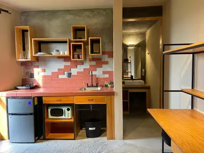 Una cocina o zona de cocina en Hotel Aeropuerto Tuxtla Gutierrez Ernesto Garcia