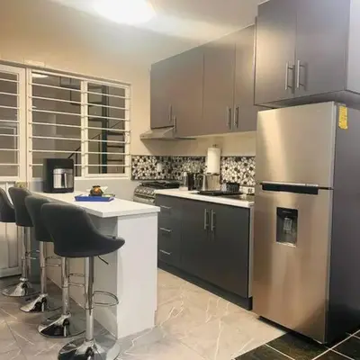 Comodo apartamento de 3 habitaciones