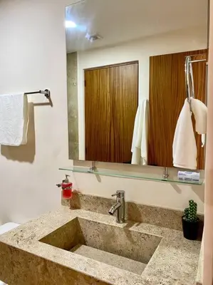 Un baño de Dept Nuevo 4pers- Alberca- 3 cdr Playa