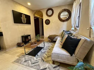 Una televisión o centro de entretenimiento en Dentro de ValQuirico LOFT BENEDETTO