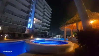 Piscina en o cerca de Acapulco Brake Rental