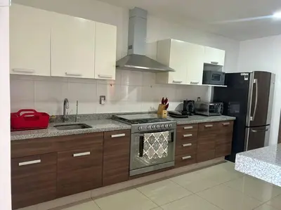Plano de Comfy House with Heated Pool