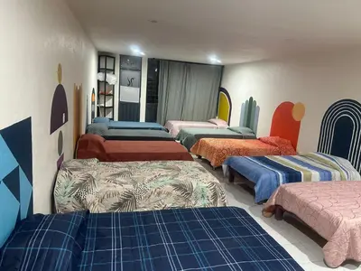 Plano de Hostal Reforma