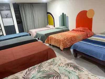 Plano de Hostal Reforma