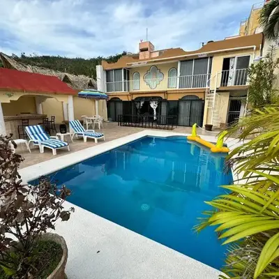 Blue Coast with pool and ocean view 10 to 35 p