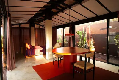 Zona de estar de Rooftop Glass House in Old Town