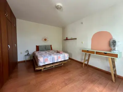 Plano de 5Bedroom house in Vibrant Neighborhood Jalatlaco