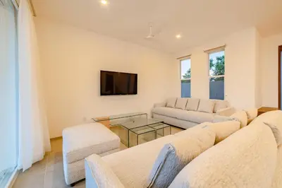 Una televisión o centro de entretenimiento en 3047 - Villa Manguito