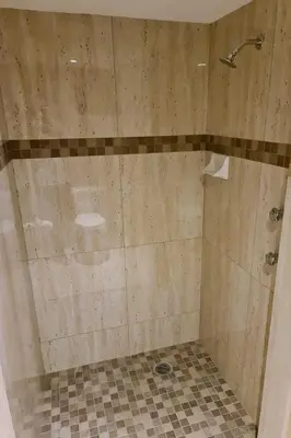 Un baño de Hotel Arcadia Cuernavaca