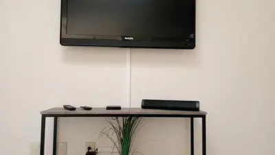 Una televisión o centro de entretenimiento en Casa Alcatraz con Alberca, Cuernavaca Morelos