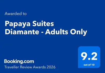 Certificado, premio, señal o documento que está expuesto en Papaya Suites Diamante - Adults Only