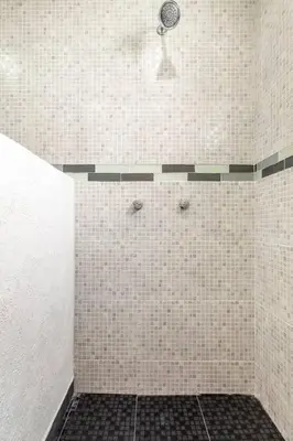 Plano de CASA VS Casa nueva con alberca jacuzzi y jardín