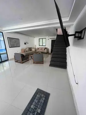 Plano de CASA VS Casa nueva con alberca jacuzzi y jardín