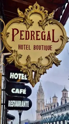 Certificado, premio, señal o documento que está expuesto en Hotel Boutique Pedregal