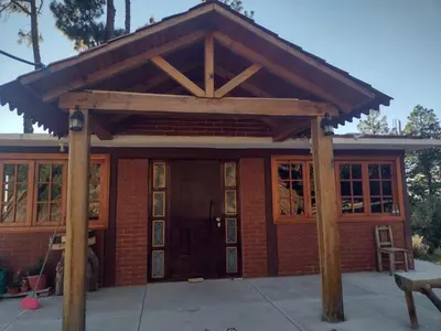 Edificio en el que se encuentra el camping