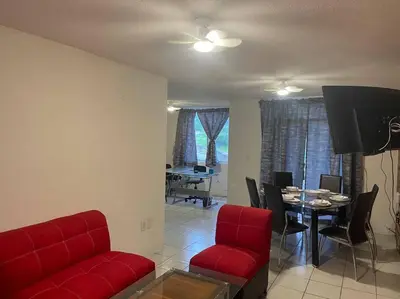 Zona de estar de Depa cerca hospital Issste y jardines de fiesta