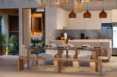 Una cocina o zona de cocina en Casa Yaa - La Flia Beachfront Luxury