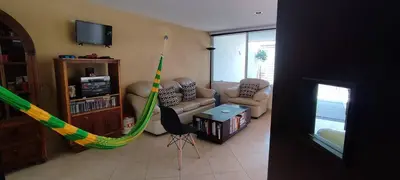 Una televisión o centro de entretenimiento en Habitación con Cama King Size en Puebla, Puebla