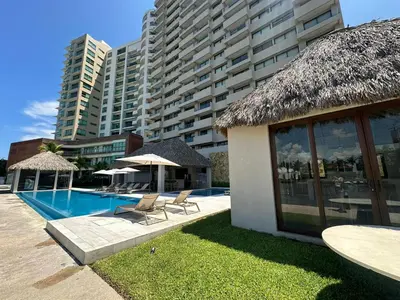 Plano de Departamento acogedor con vista al mar y alberca