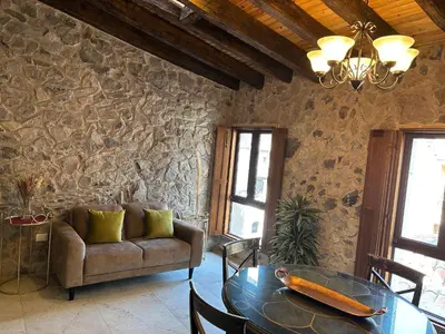 Zona de estar de Departamento Carlo Crivelli: Renacimiento en ValQuirico