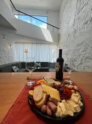 Comida en o cerca de este apartamento