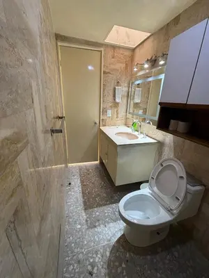 Un baño de Playa dorada