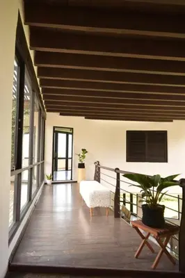 Una televisión o centro de entretenimiento en Casa Ananda