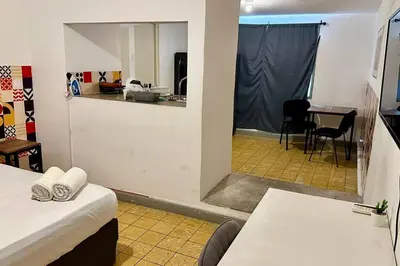 Zona de estar de Depa a 3 min de Plaza Portales