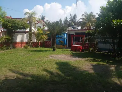 Jardín al aire libre en Hostal