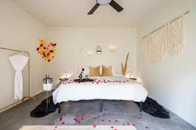 Cama o camas de una habitación en Casa Lumos - Minimalist Comfort Suites in Centro Historico