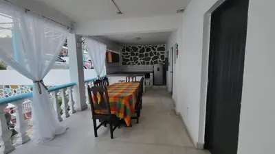Un balcón o terraza de Tranquilo y cómodo Bungalow