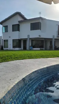 Piscina en o cerca de SoL Luna