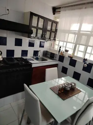 Una cocina o zona de cocina en Buen lugar para descansar