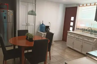 Una cocina o zona de cocina en Residencia amplia en Cholula