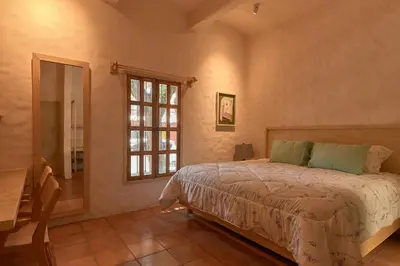 Cama o camas de una habitación en Casa Verde Alberca Jardin Diseno Ubicacion AC