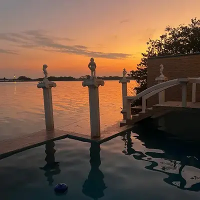 River Blue Hotel