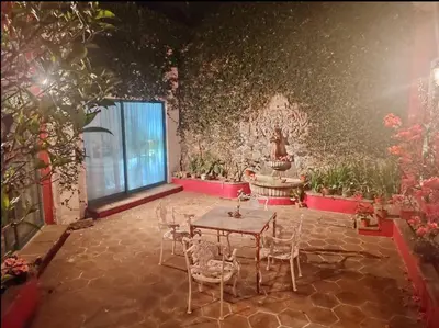 Jardín al aire libre en residencia Casa del Roble 2