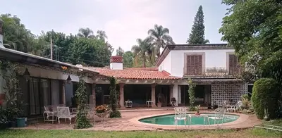 Piscina en o cerca de residencia Casa del Roble 2