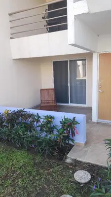 Jardín al aire libre en Hermosa Villa con recamara en PB