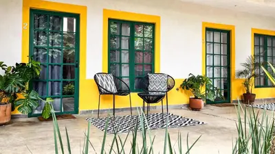 Jardín al aire libre en Shanti Home