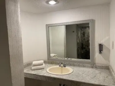 Un baño de Depa con la Mejor Ubicación a 2 min de la Playa
